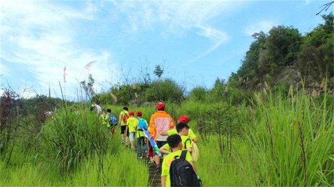 中小学生研学旅行手册编写